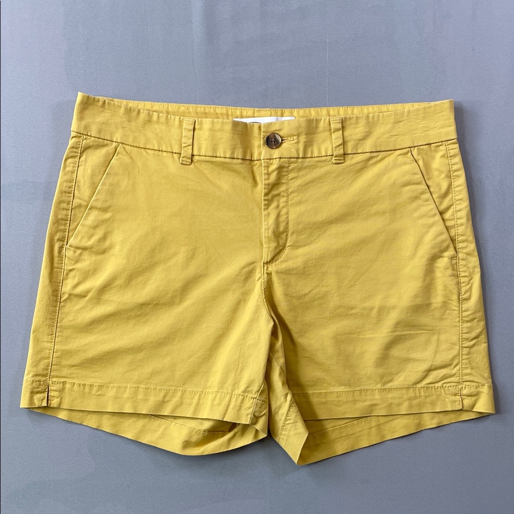 Old Navy Chino Style Mustard Mid-Rise Everyday 5” Shorts Size 12